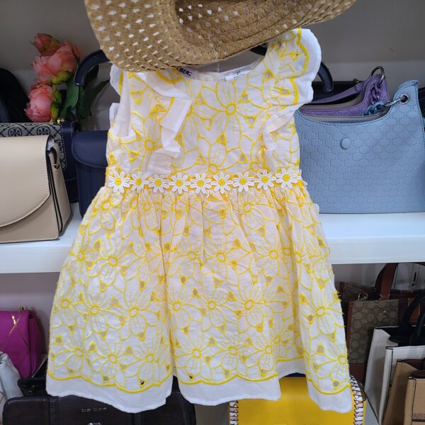 ROBE PRINCESSE + CHAPEAU DRESS WITH SUNHAT JAUNE 2 ANS – Image 2