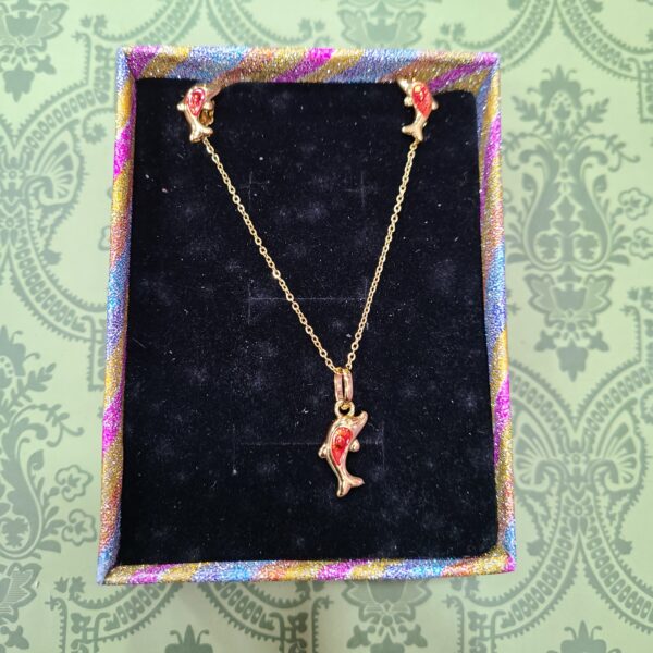 CHAINE & BOUCLE ENFANT MEDAILLE DOPHIN ROUGE