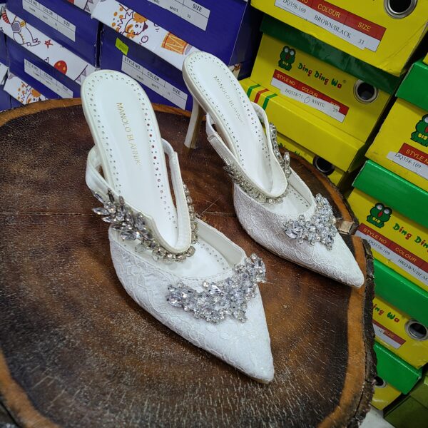 TALON MANOLO BLAHNIK
