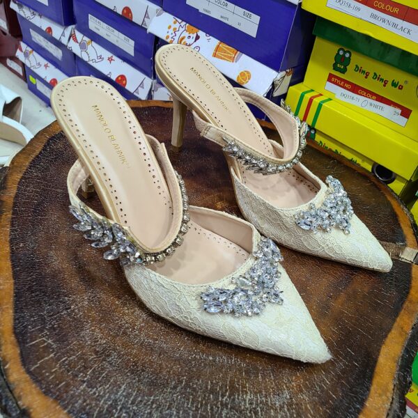 TALON MANOLO BLAHNIK – Image 4