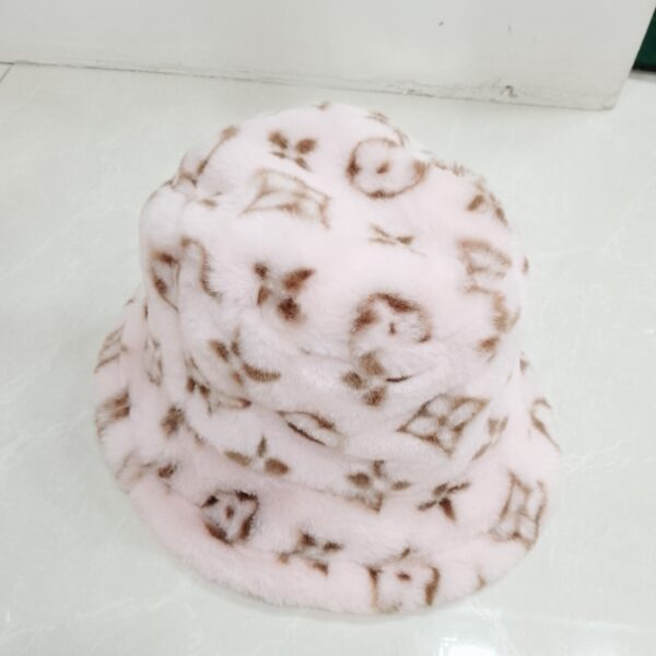 CHAPEAU CLOCHE INTERIEUR EN FOURRURE FASHION ROSE