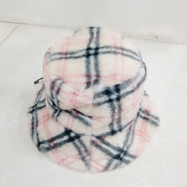CHAPEAU CLOCHE INTERIEUR EN FOURRURE FASHION BEIGE/ROSE/NOIR