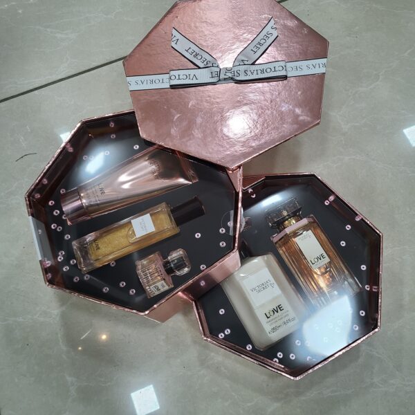 GAME DE PRODUIT DE BEAUTE VICTORIA SECRET – Image 4