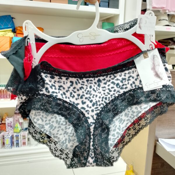 Sous vêtement femme (Caleçon femme) 3 EN 1