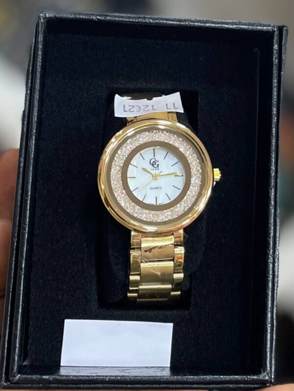 MONTRE RONDE ELEGANTE POUR FEMME 1112621-BT