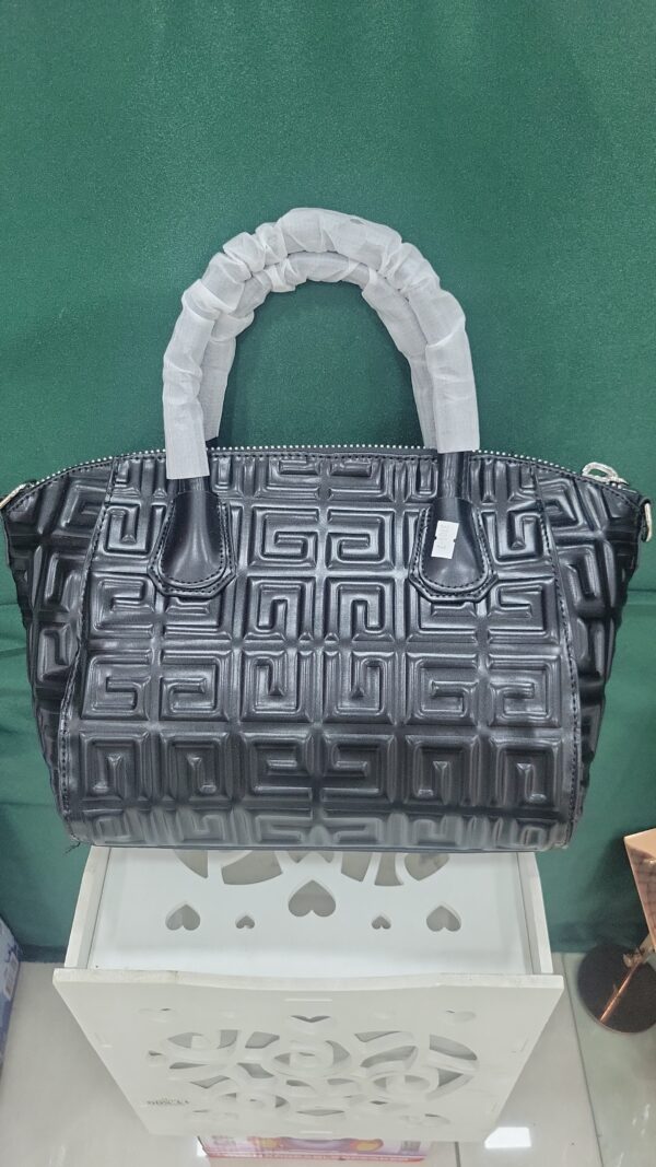 SAC A MAIN GIVENCHI BT-3701-7