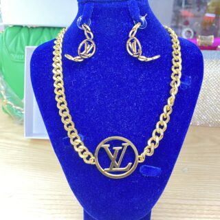 ENSEMBLE CHAINE + BRACELET + BAGUE + BOUCLE LOUIS VUITTON BX-XY370
