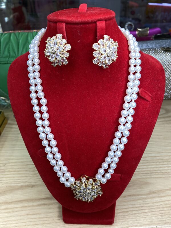 COFFRET CHAINE & BOUCLE EN PERLE BX-50Y23