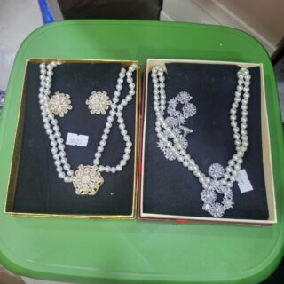 COFFRET CHAINE & BOUCLE EN PERLE BX-50Y23