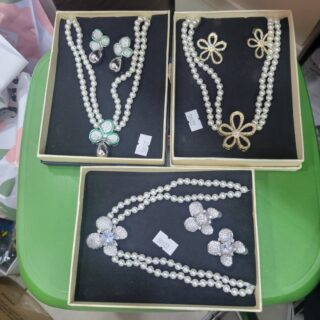 COFFRET CHAINE & BOUCLE EN PERLE BX-50Y22