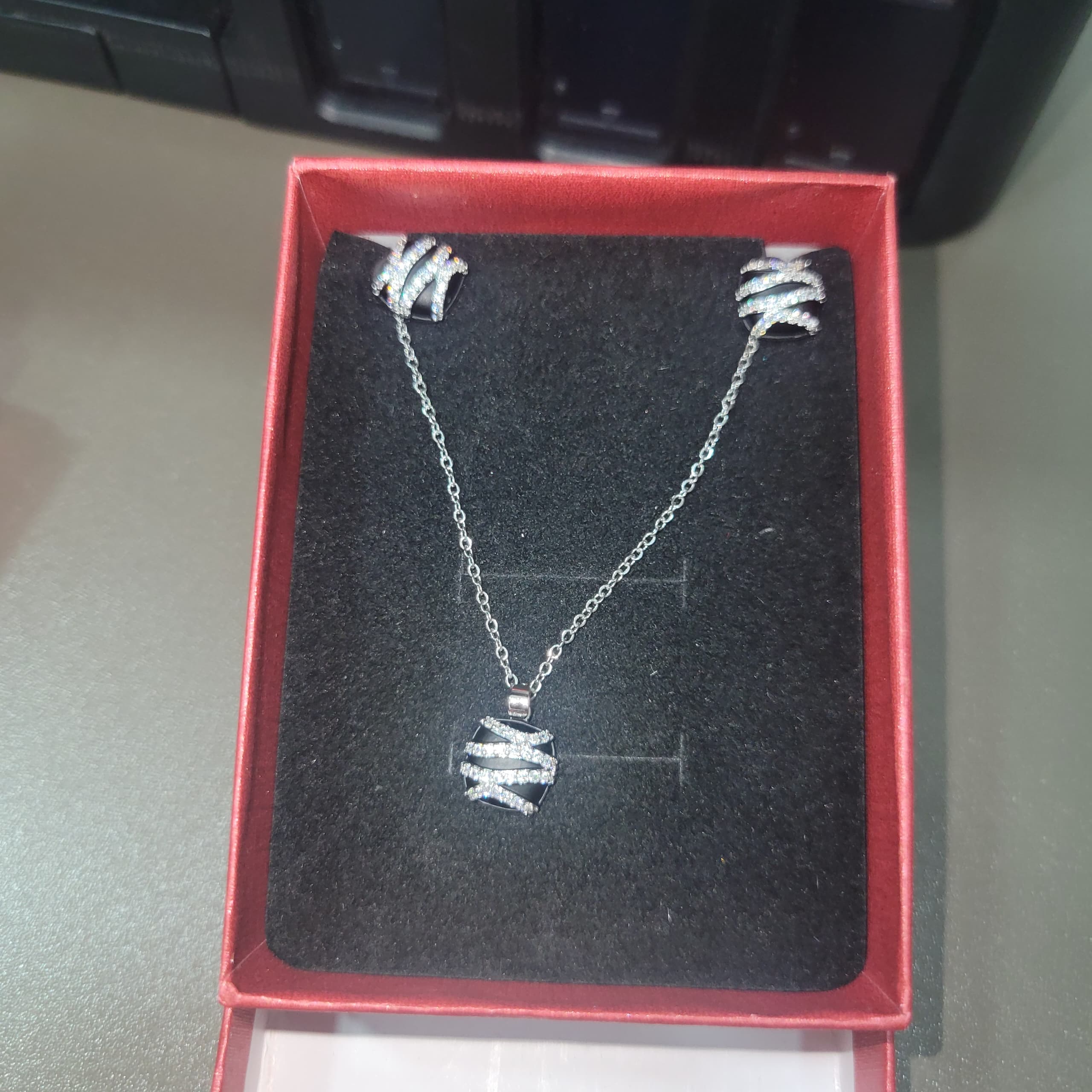 COMPLET CHAINE & BOUCLE D'OREILLE BT-CB473