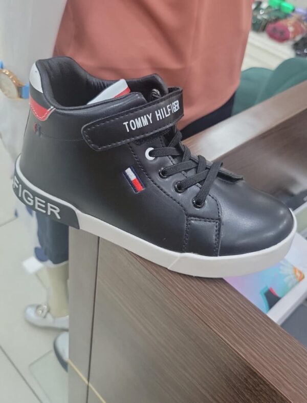 CHAUSSURE ENFANT GARCON MONTANTE TOMMY HILFIGER BT-TF8691