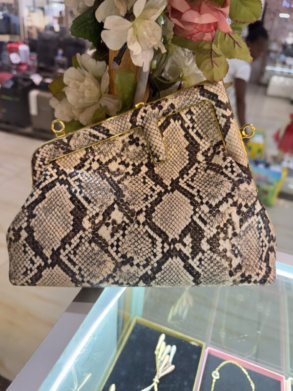 BX SAC  A MAIN FENDI