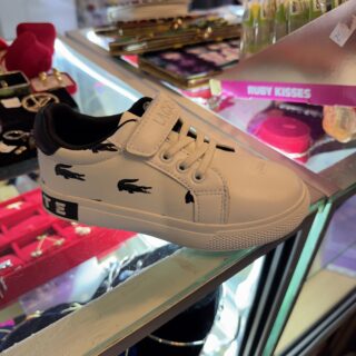 bx Chaussures enfants garcons Lacoste