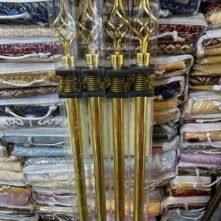 Triangles a rideaux decoratives